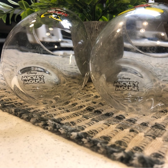 Disney Mickey Mouse & Minnie Mouse Wine Stemless Tumbler Glasses Set - NEW - Picture 2 of 2